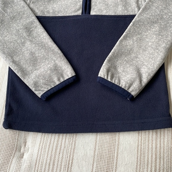 OshKosh B’Gosh Toddler Fleece Pullover - Picture 3 of 7